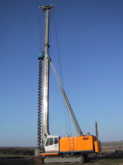 Second hand Model&co BF10 CFA piling rig equipment. Used engineering foundation equipment worldwide